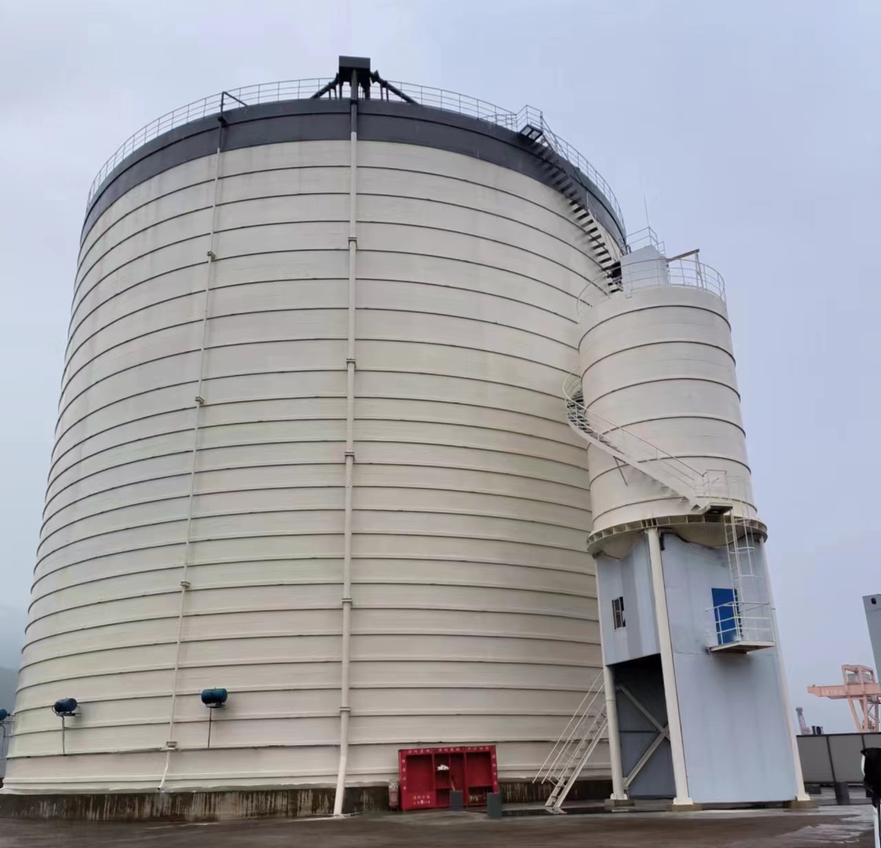 洛阳10万吨水泥钢板库